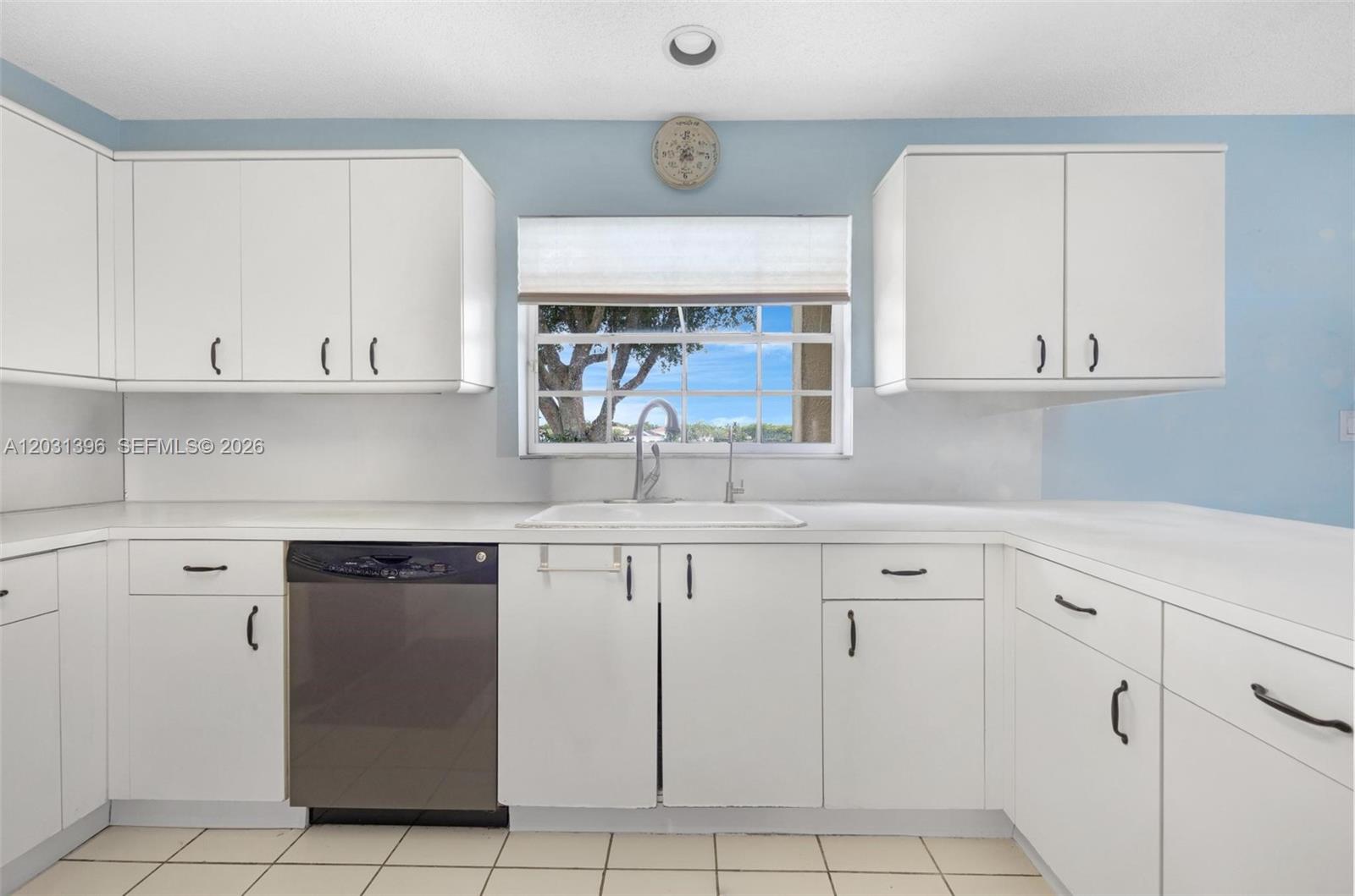 LAKES BY THE BAY SEC 10 - Residential