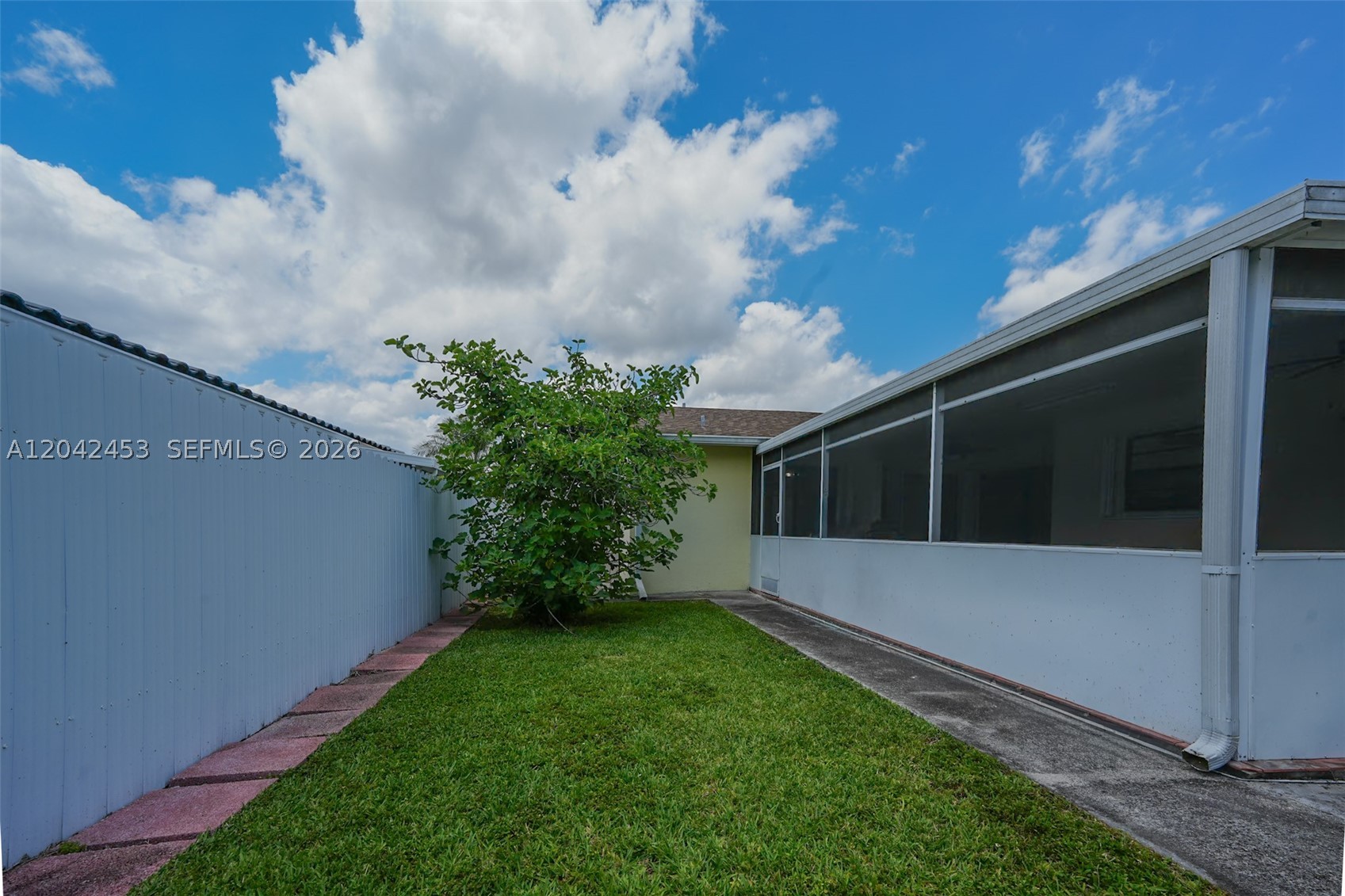 1ST ADDN TO WOODFIELD - Residential