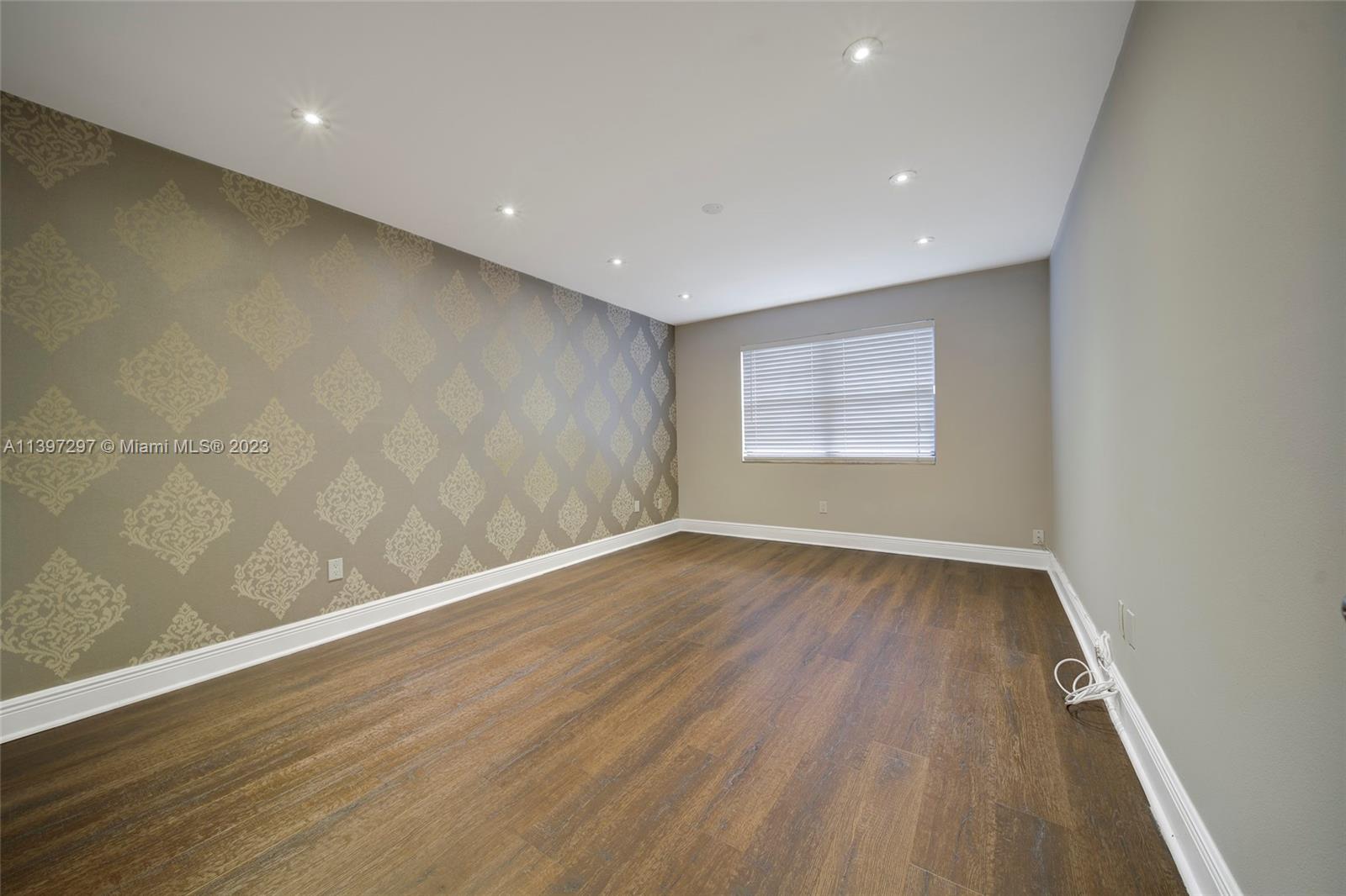 WISPERWOOD VILLAGE CONDO - Residential Lease