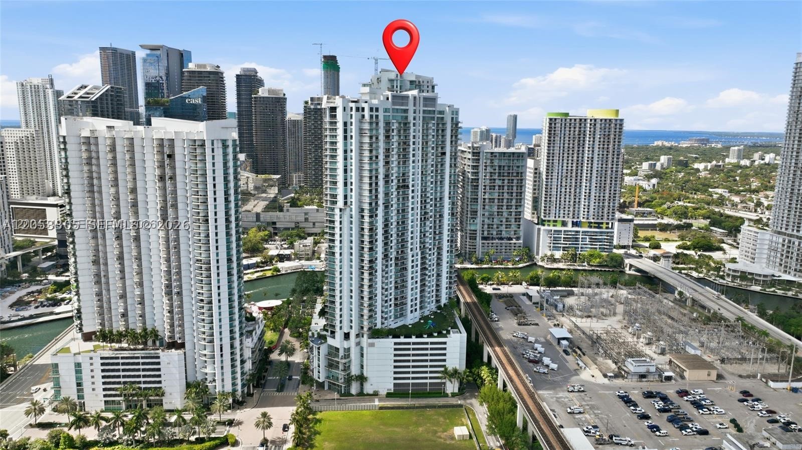 IVY CONDO - Residential