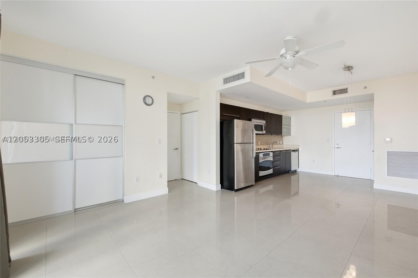 IVY CONDO - Residential