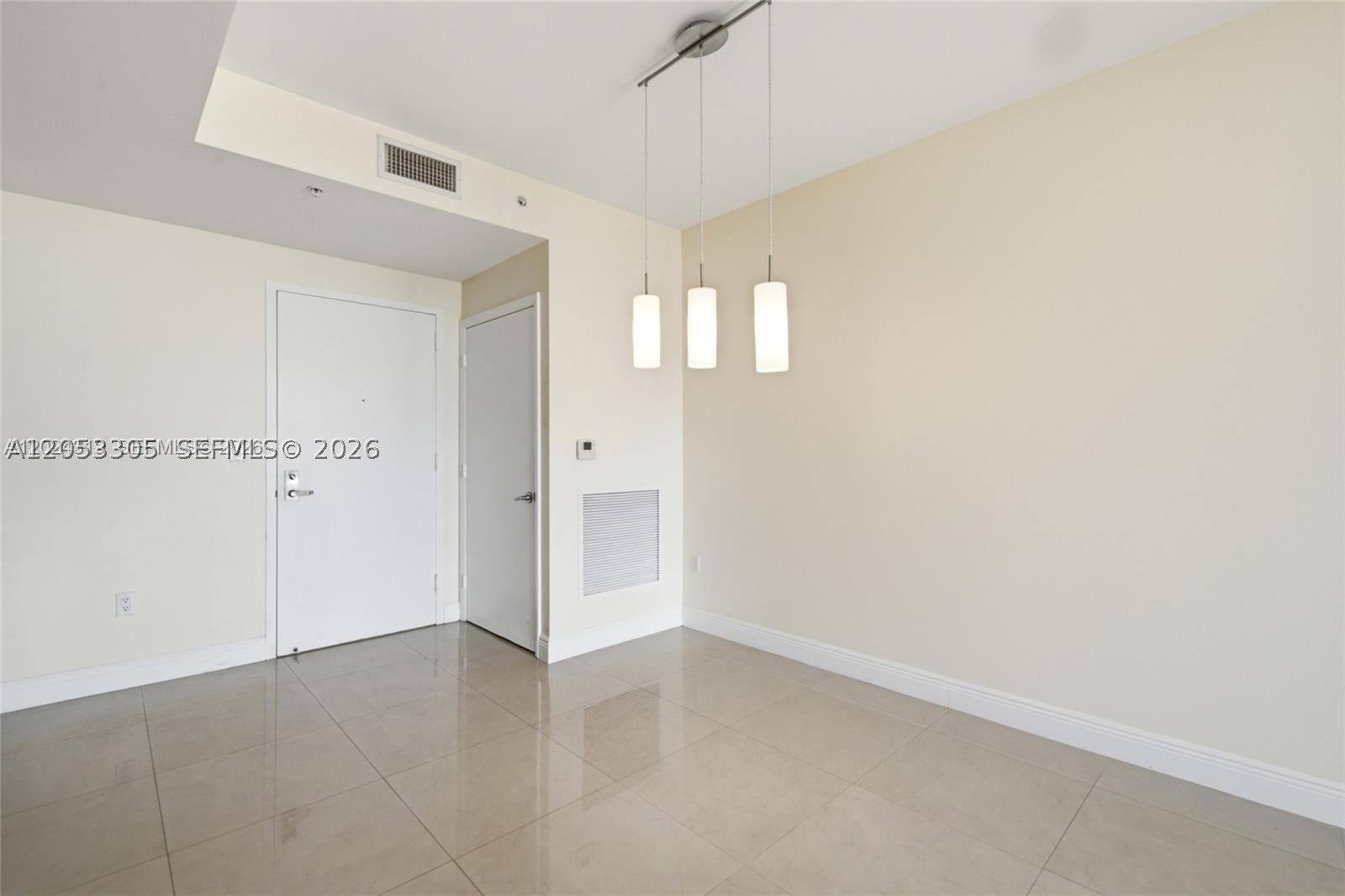 IVY CONDO - Residential