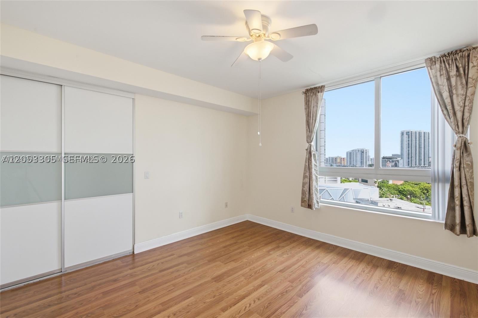 IVY CONDO - Residential
