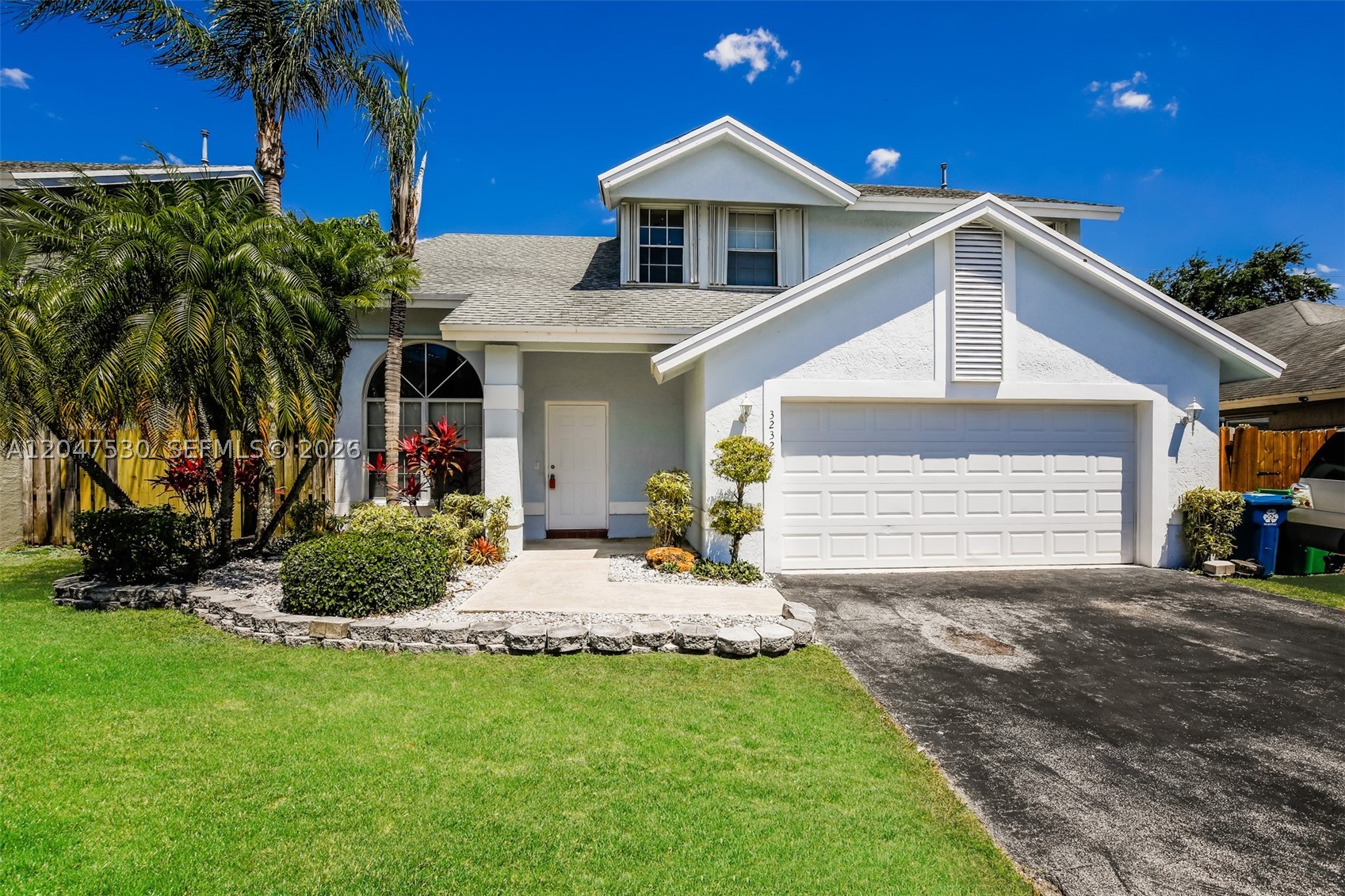 SAWGRASS ESTATES - Residential Lease
