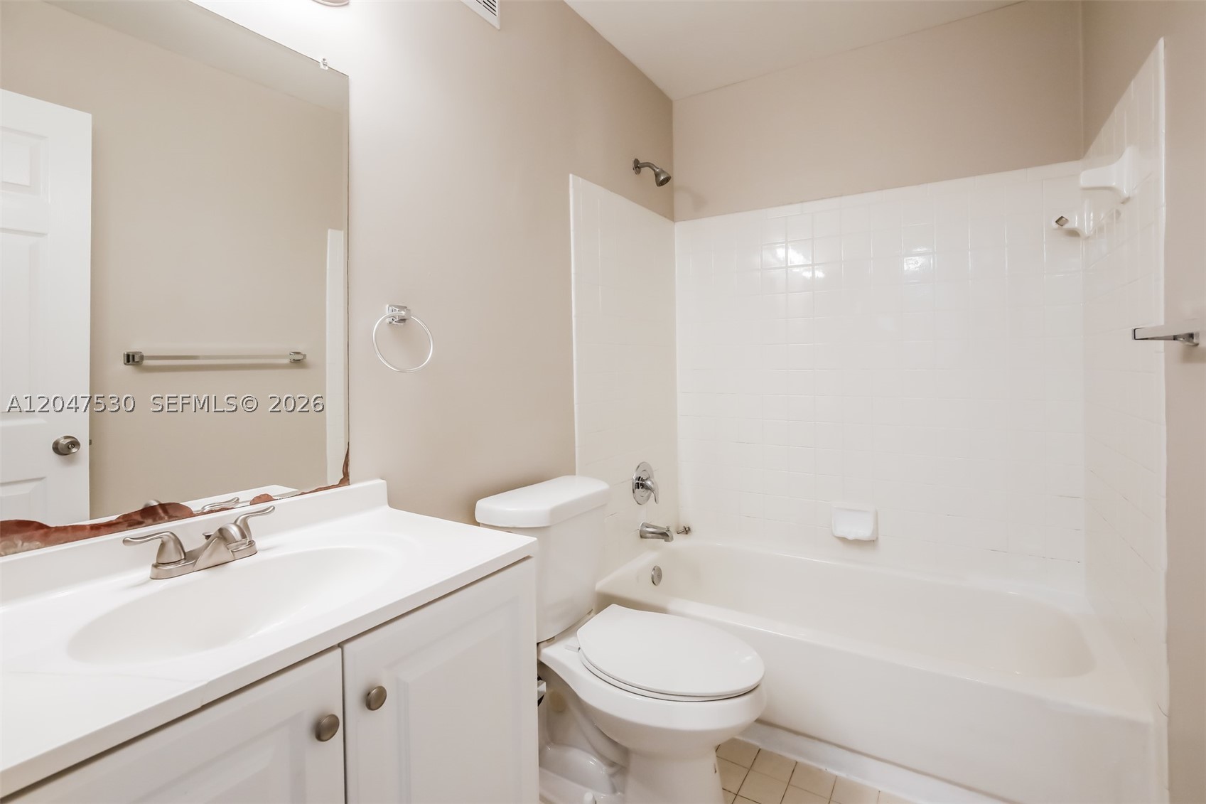 SAWGRASS ESTATES - Residential Lease