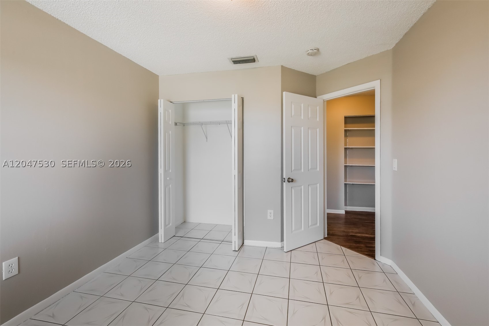 SAWGRASS ESTATES - Residential Lease