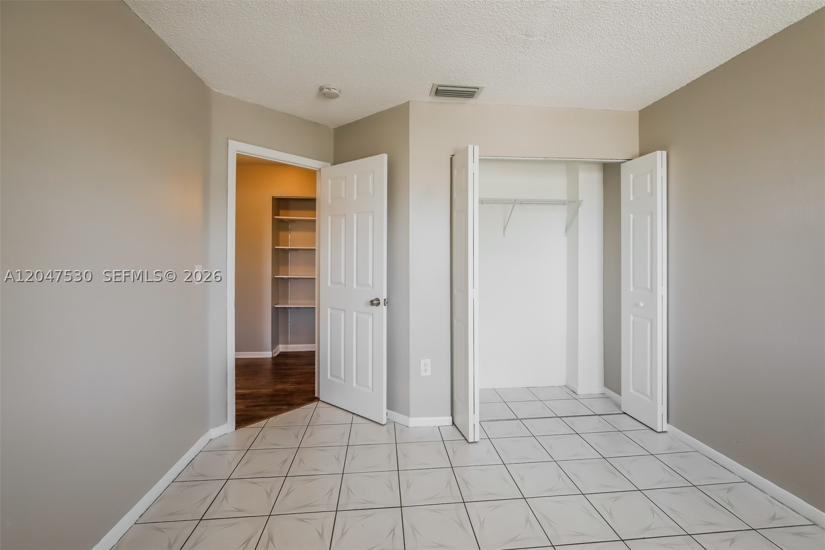 SAWGRASS ESTATES - Residential Lease