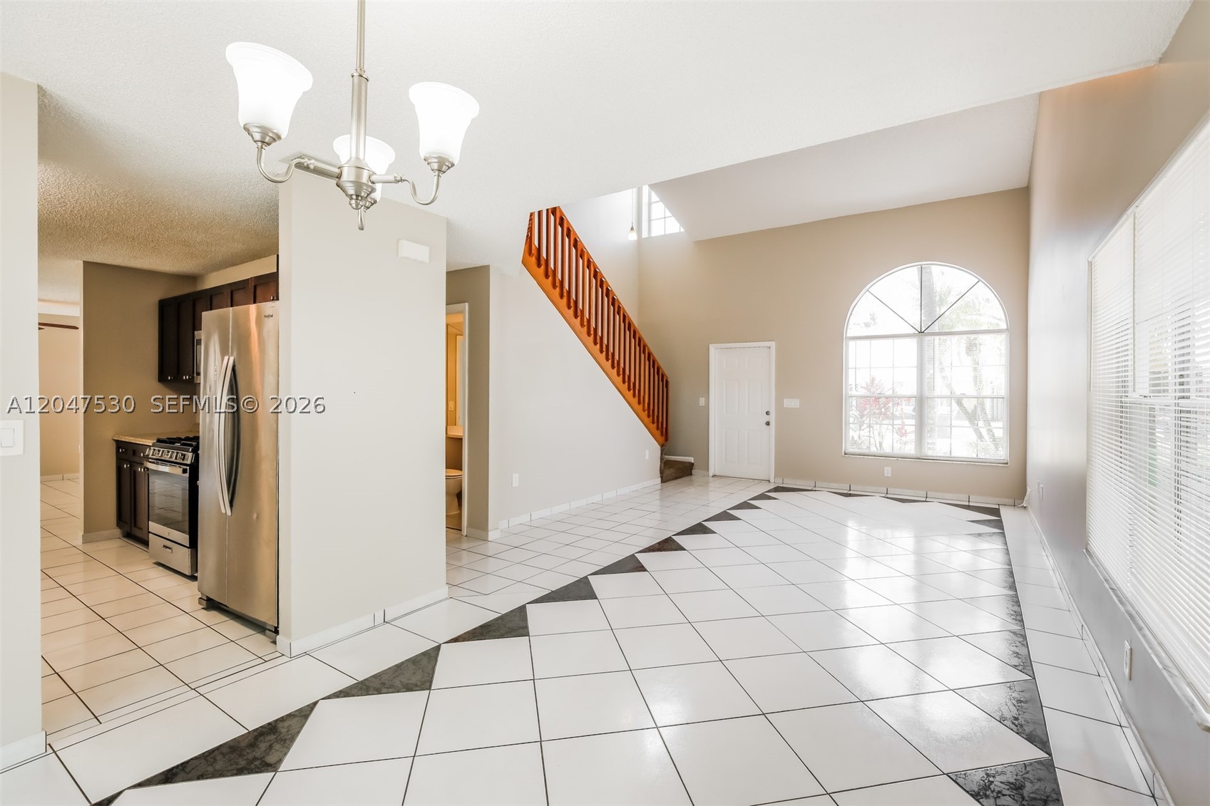 SAWGRASS ESTATES - Residential Lease