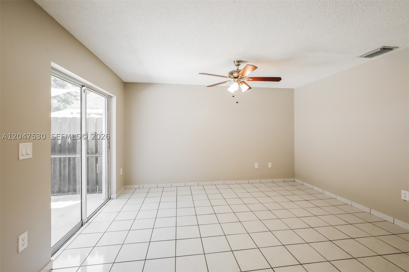SAWGRASS ESTATES - Residential Lease