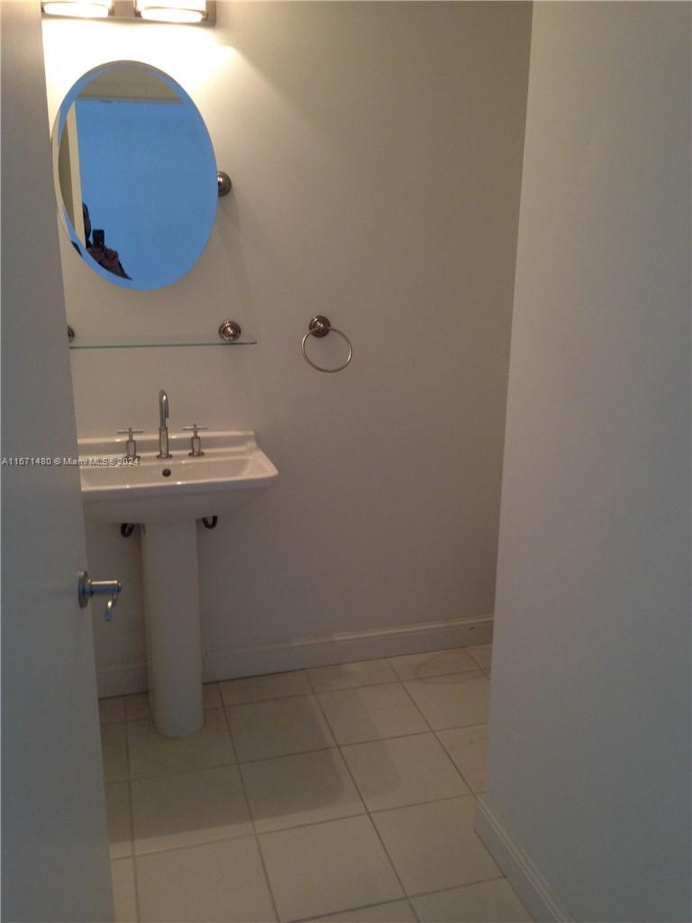 Latitude/River - Residential Lease