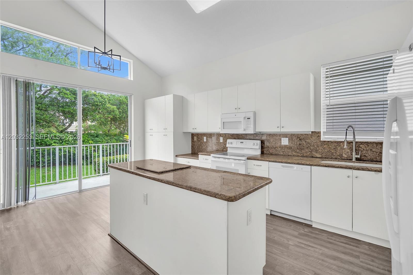 TOWNGATE - Residential Lease