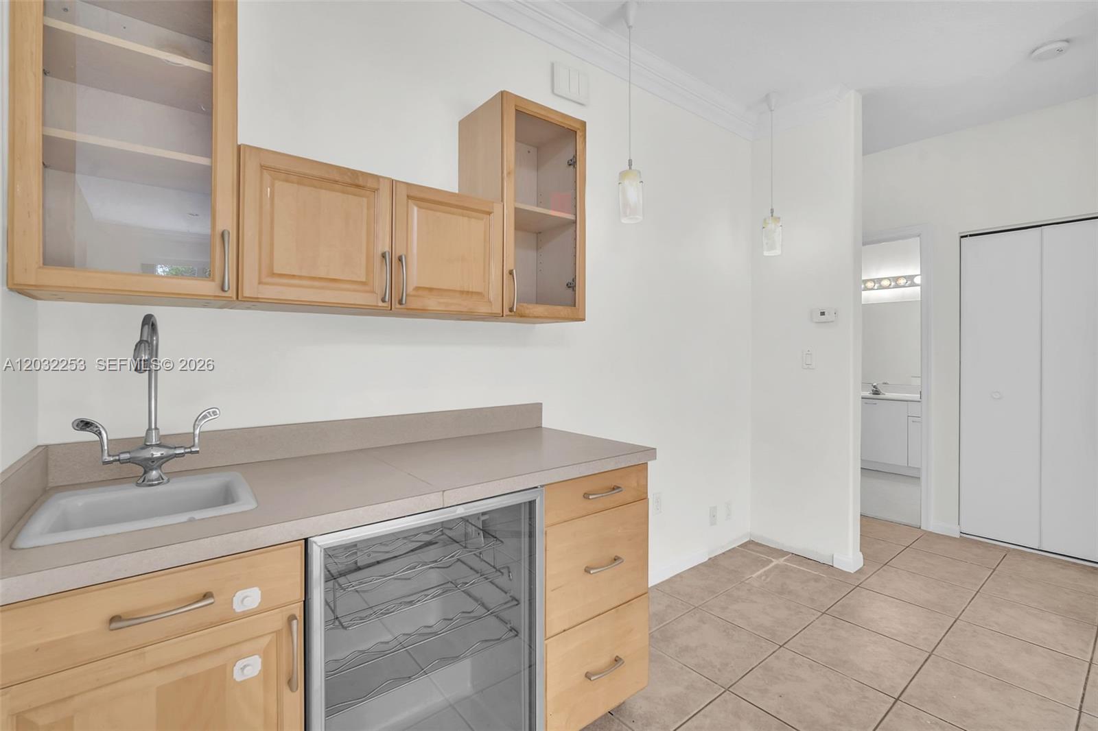 TOWNGATE - Residential Lease