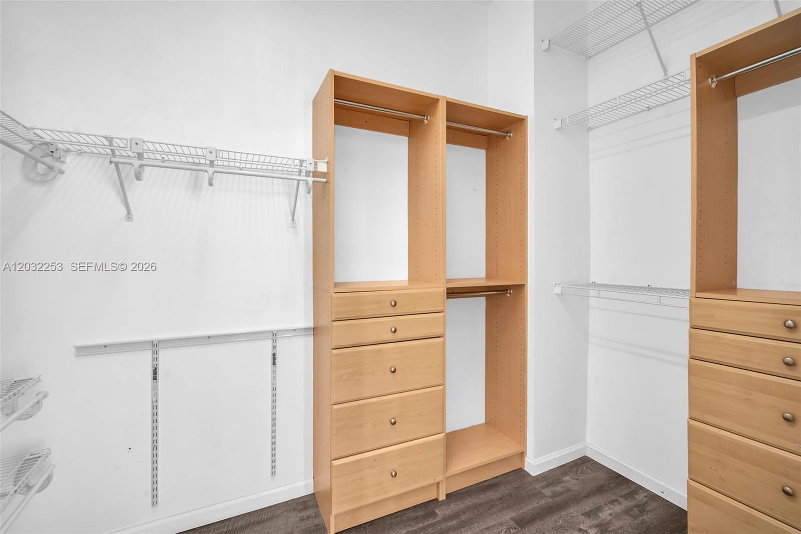 TOWNGATE - Residential Lease