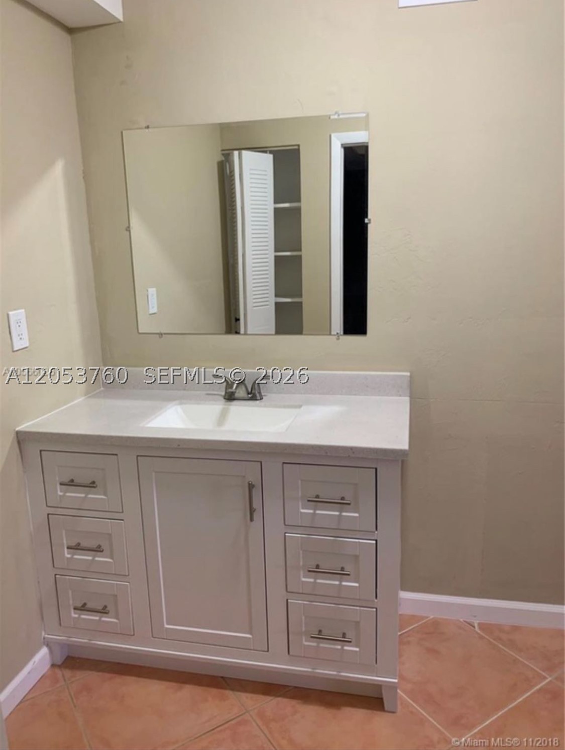 THE LEDGES CONDO - Residential Lease