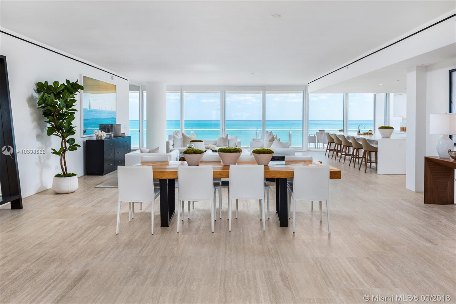 Surf Club Four Seasons - Residential