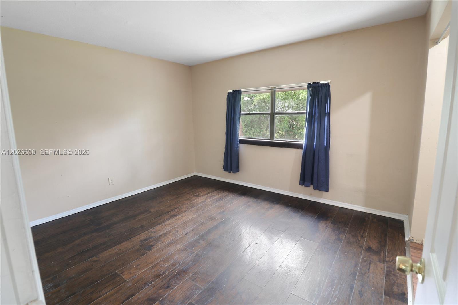 L D C ESTATES - Residential Lease
