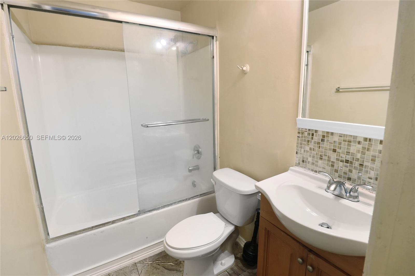 L D C ESTATES - Residential Lease