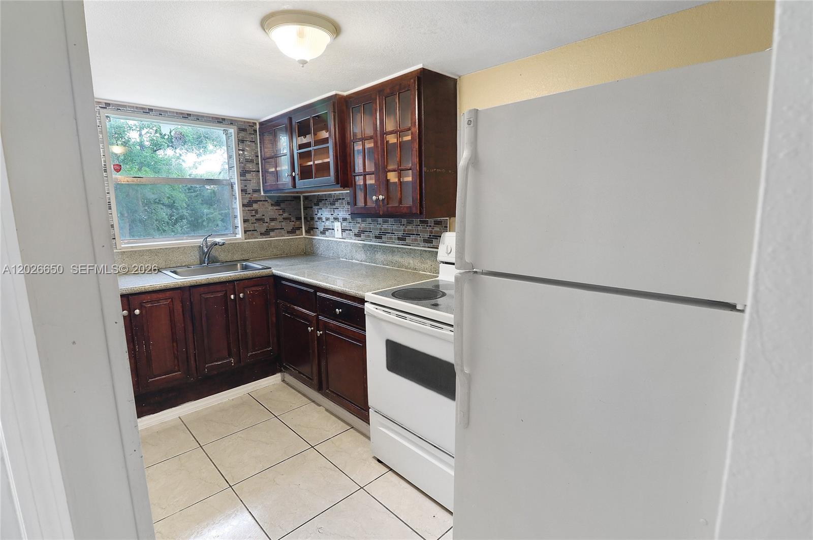 L D C ESTATES - Residential Lease
