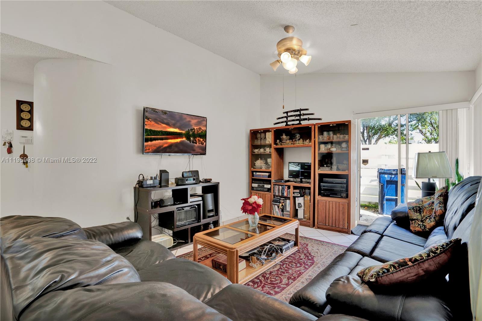 VILG HOMES COUNTRY WALK C - Residential