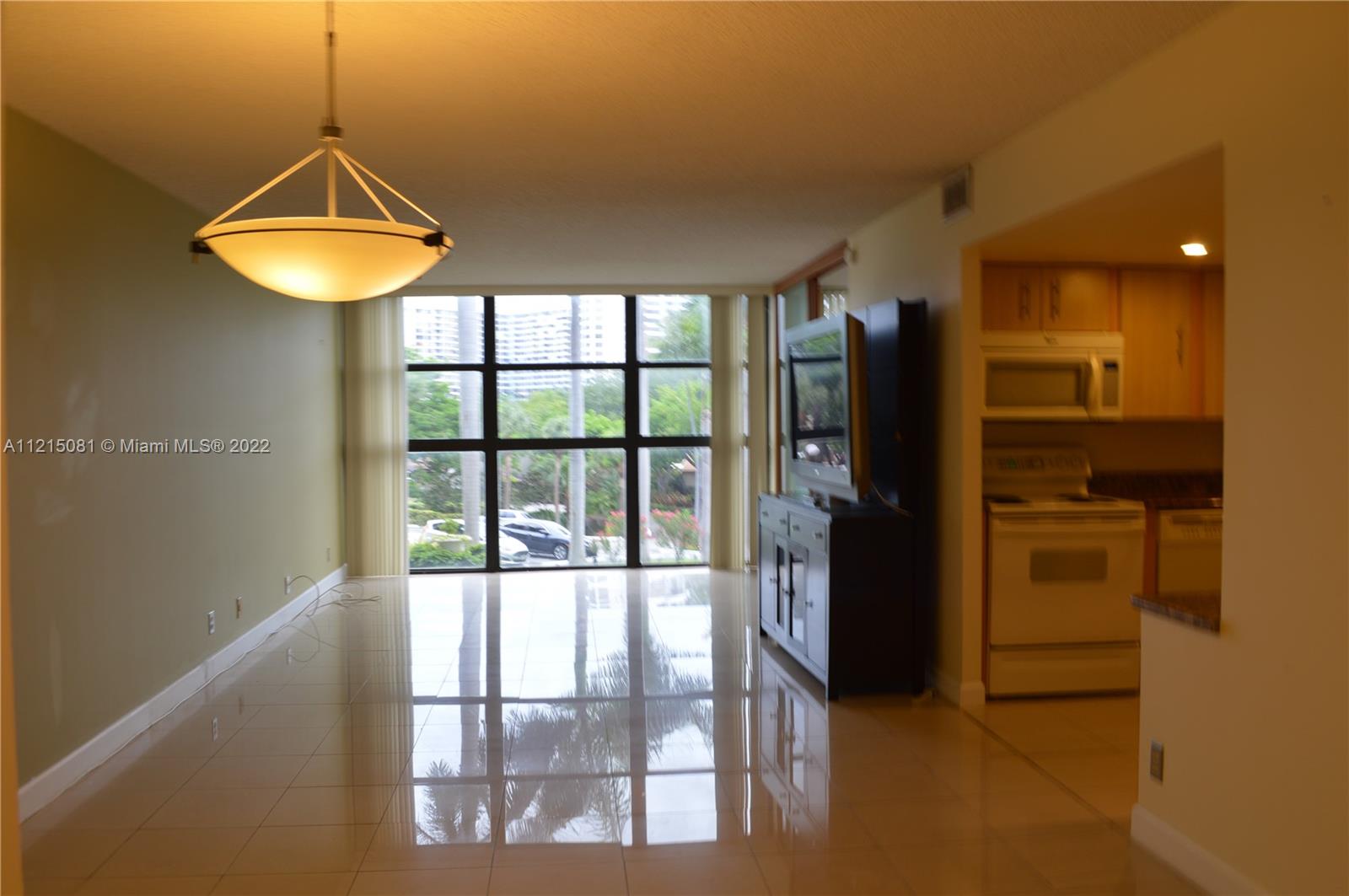 200 LESLIE CONDO F/K/A TO - Residential Lease
