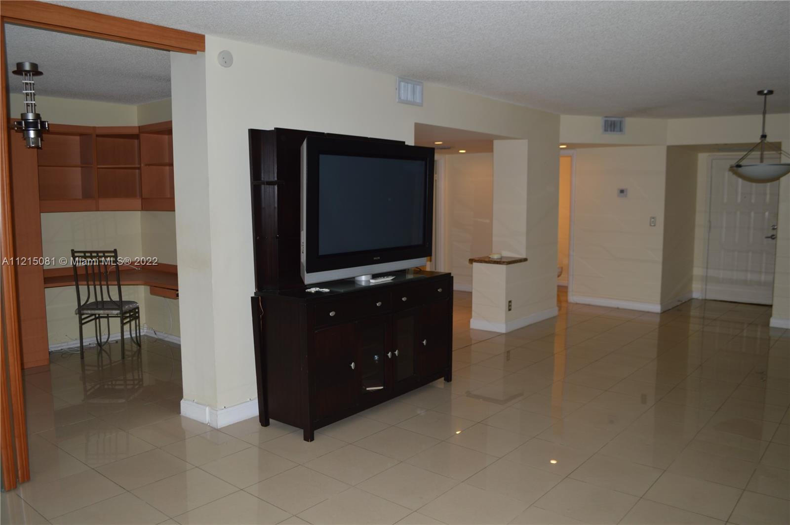 200 LESLIE CONDO F/K/A TO - Residential Lease