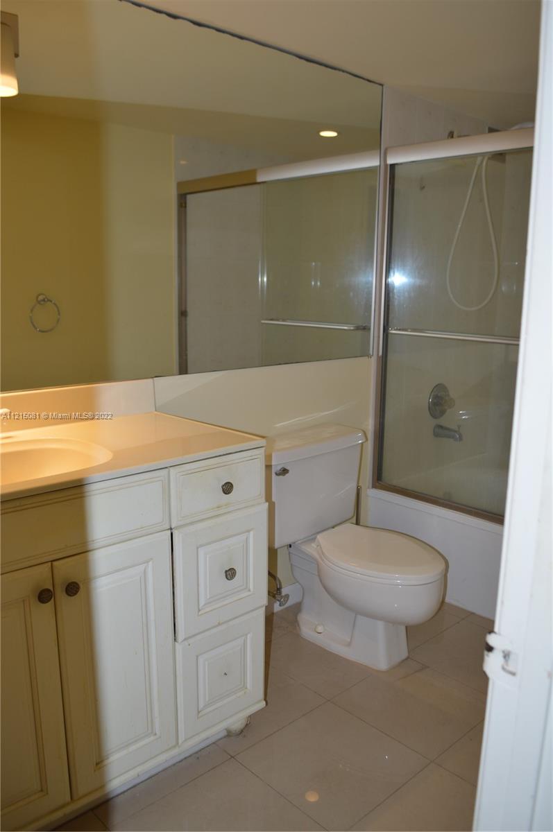 200 LESLIE CONDO F/K/A TO - Residential Lease