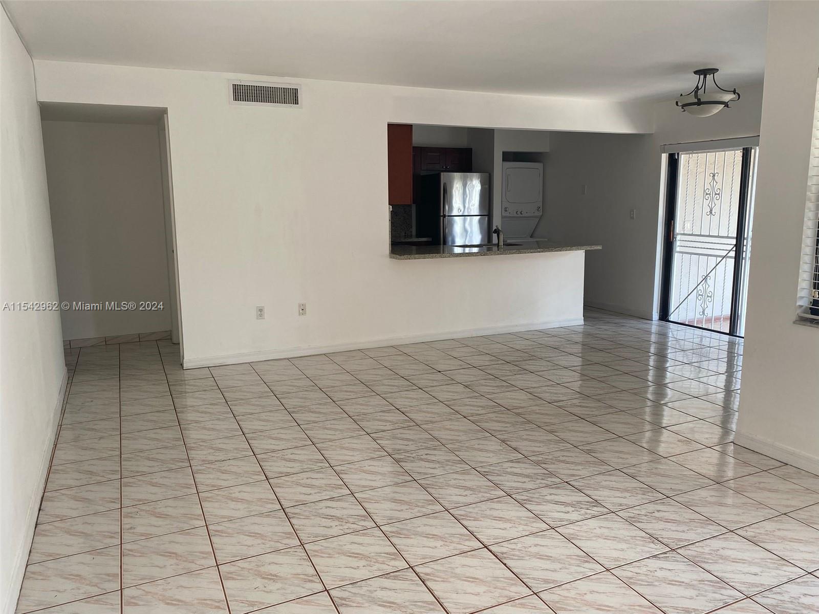 INDIAN LK VILLAGE PHASE 1 - Residential Lease