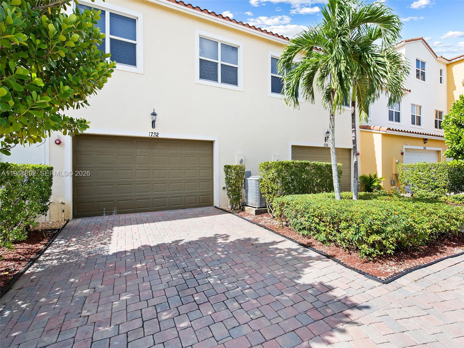 Welcome to this bright and inviting 3-bedroom, 2.5-bath townhome built just 8 years ago and designed for modern living. The open-concept floor plan features a spacious kitchen with a large island overlooking the family and dining areas — perfect for everyday living and entertaining.
Enjoy peace of mind with impact windows and doors, newer appliances, high ceilings, and a 2-car garage. The primary suite offers a private balcony, creating the perfect spot to relax and unwind.
Located in a gated community with pool, jacuzzi, and gym, and just minutes from shopping, dining, hospitals, and I-75, this home offers comfort, convenience, and value in one exceptional package.
A wonderful place to start your next chapter.