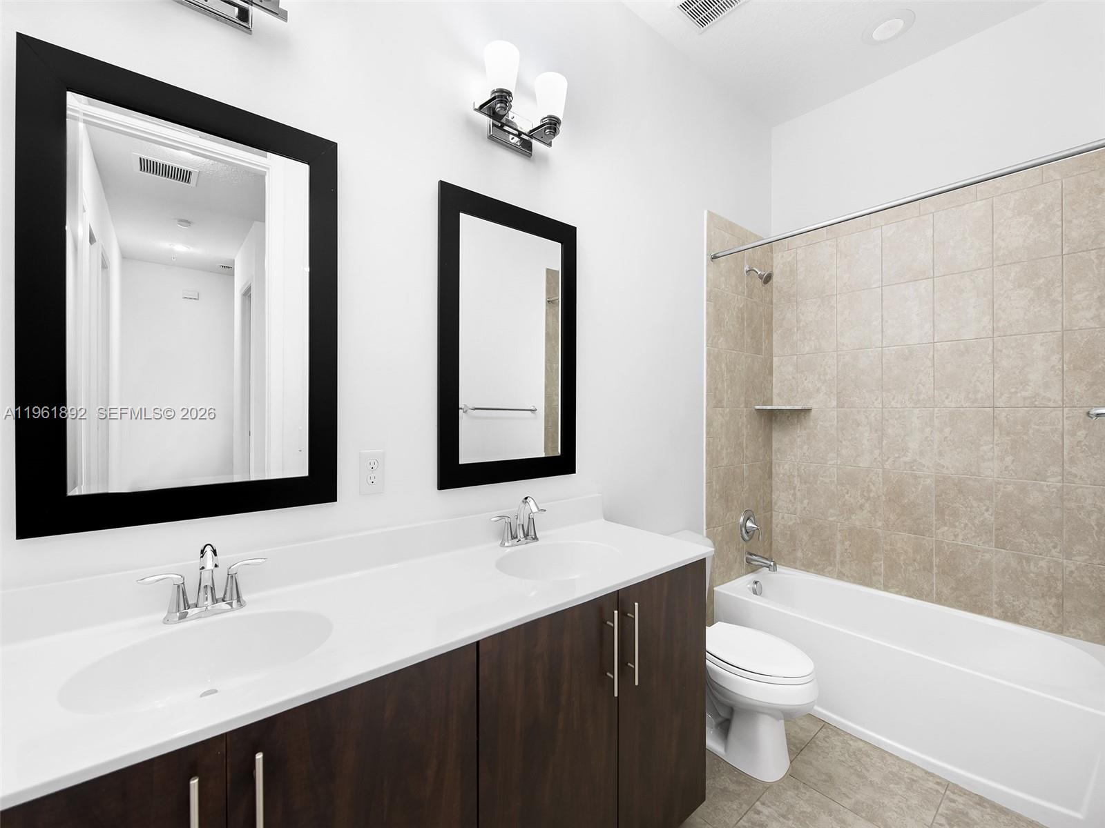 PEMBROKE FALLS-PHASE 1 - Residential