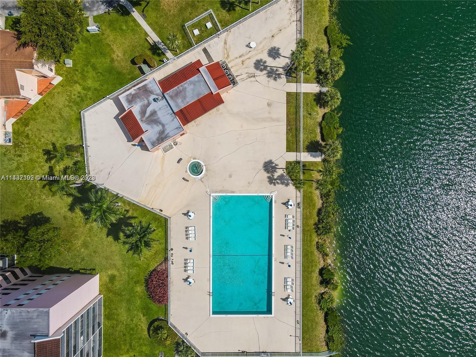 LAKEVIEW OF THE CALF CLUB - Residential Lease