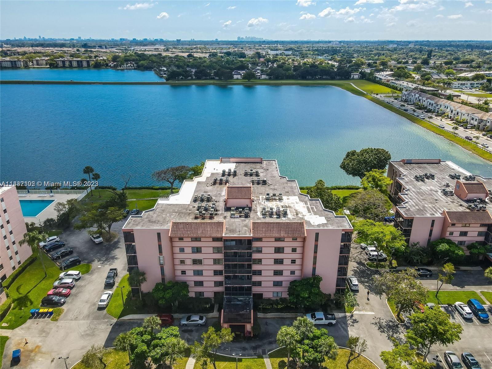 Live in the beautiful Lakeview community of California Club, great location, close to Aventura Mall, Shopping area,
Restaurants and Main Highways. Almost 1600 SqFt of living space, with good size 2 bedrooms, 2 baths. Tile floors
throughout. Terrace/Balcony facing the lake with gorgeous lake view. Washer and Dryer inside unit. Just updated,
freshly painted, all new stainless-steel appliances, very quiet location, a must see before it goes!