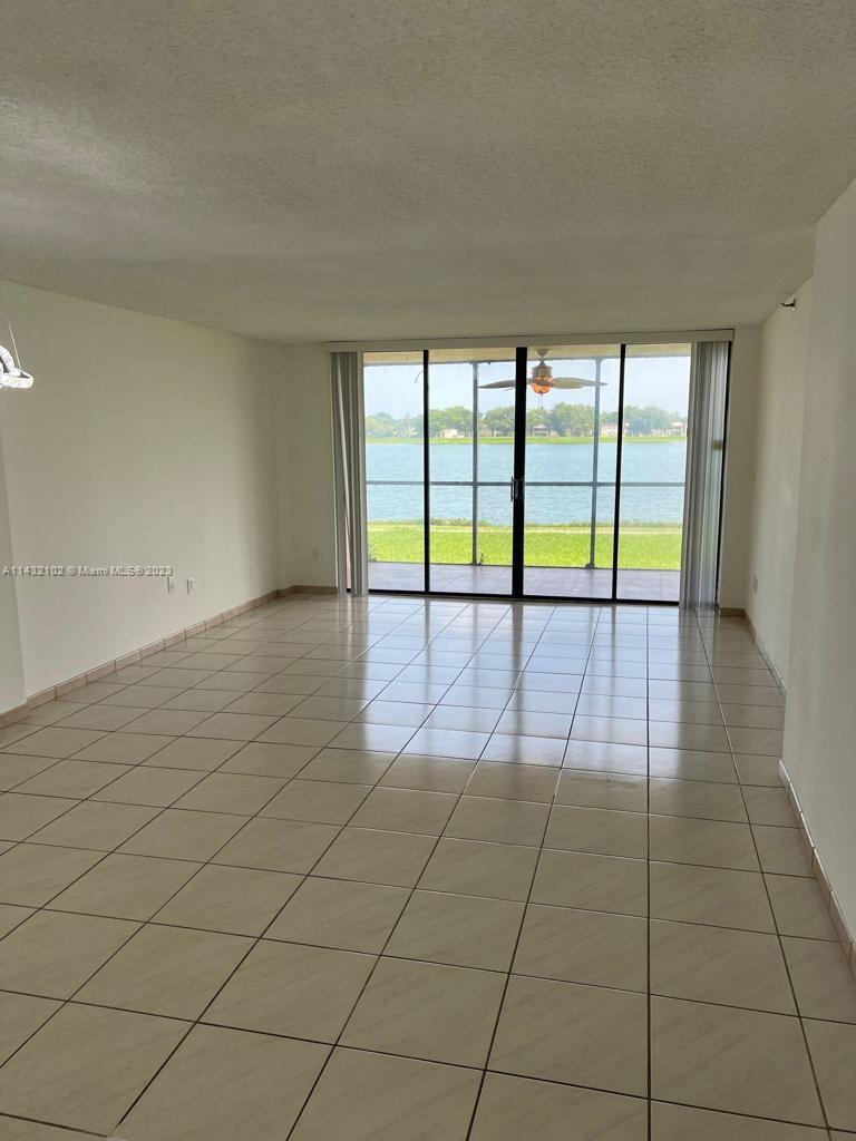 LAKEVIEW OF THE CALF CLUB - Residential Lease