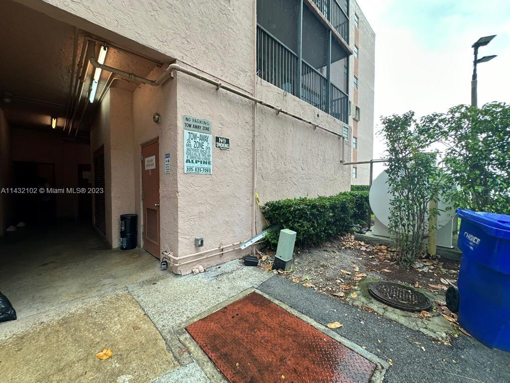 LAKEVIEW OF THE CALF CLUB - Residential Lease