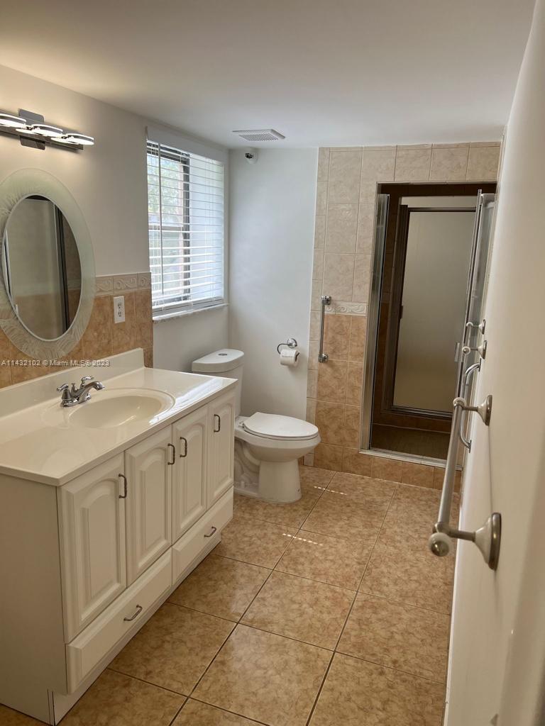 LAKEVIEW OF THE CALF CLUB - Residential Lease
