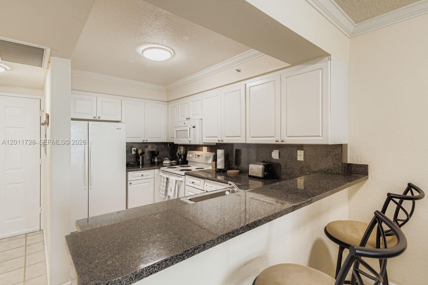 WAVE CONDO - Residential
