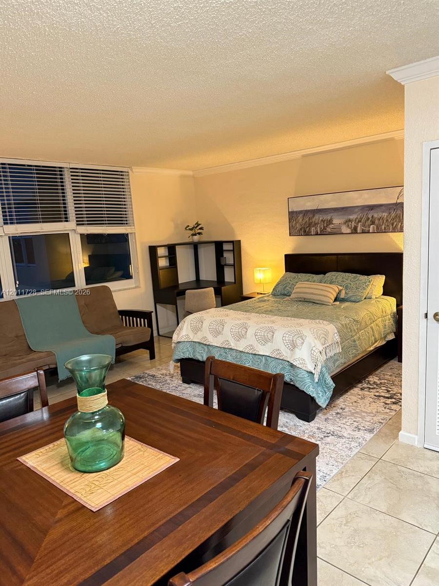 WAVE CONDO - Residential