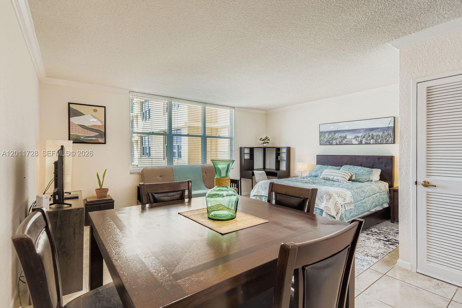 WAVE CONDO - Residential