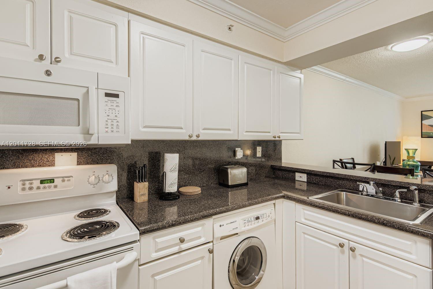 WAVE CONDO - Residential