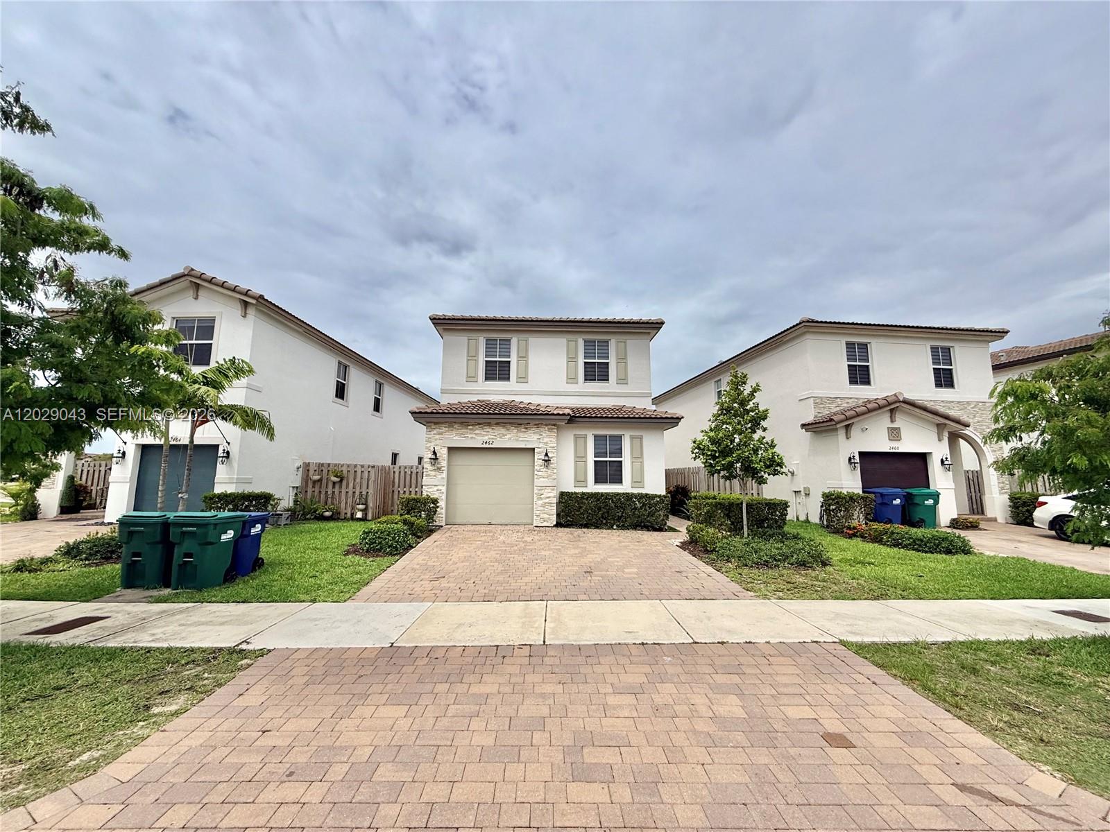 Welcome to the Single Family in the guard-gated community of WESTVIEW. Enjoy 4 spacious bedrooms and 3
bathrooms. The primary suite with spectacular and completed 2 walk-in closet. Outside find a
private backyard. This residence is close to expressways, 15 Mins to Downtown - Brickell, 18 min to Doral & 20
mins to MIA Airport. The community has a spectacular Resort-Style Clubhouse with a playground, gym
and an amazing and luxurious pool. Boasting chic sun-filled interiors, great open floor-plan, impact windows, eat-
in kitchen with breakfast bar, and 1-car garage and 2 Parking Spaces.