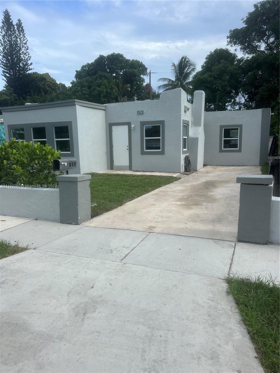 COLONIAL ESTATES - Residential Lease