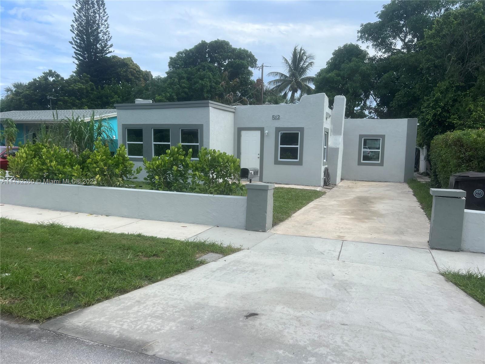 COLONIAL ESTATES - Residential Lease