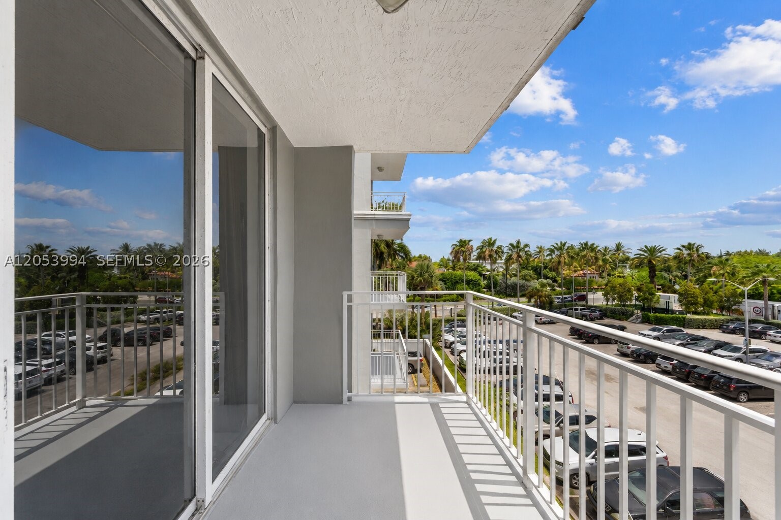 CAPOMAR CONDO - Residential