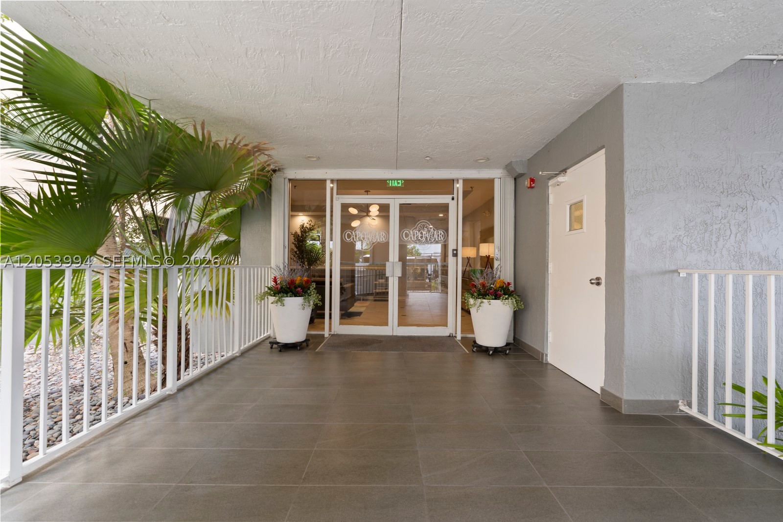 CAPOMAR CONDO - Residential