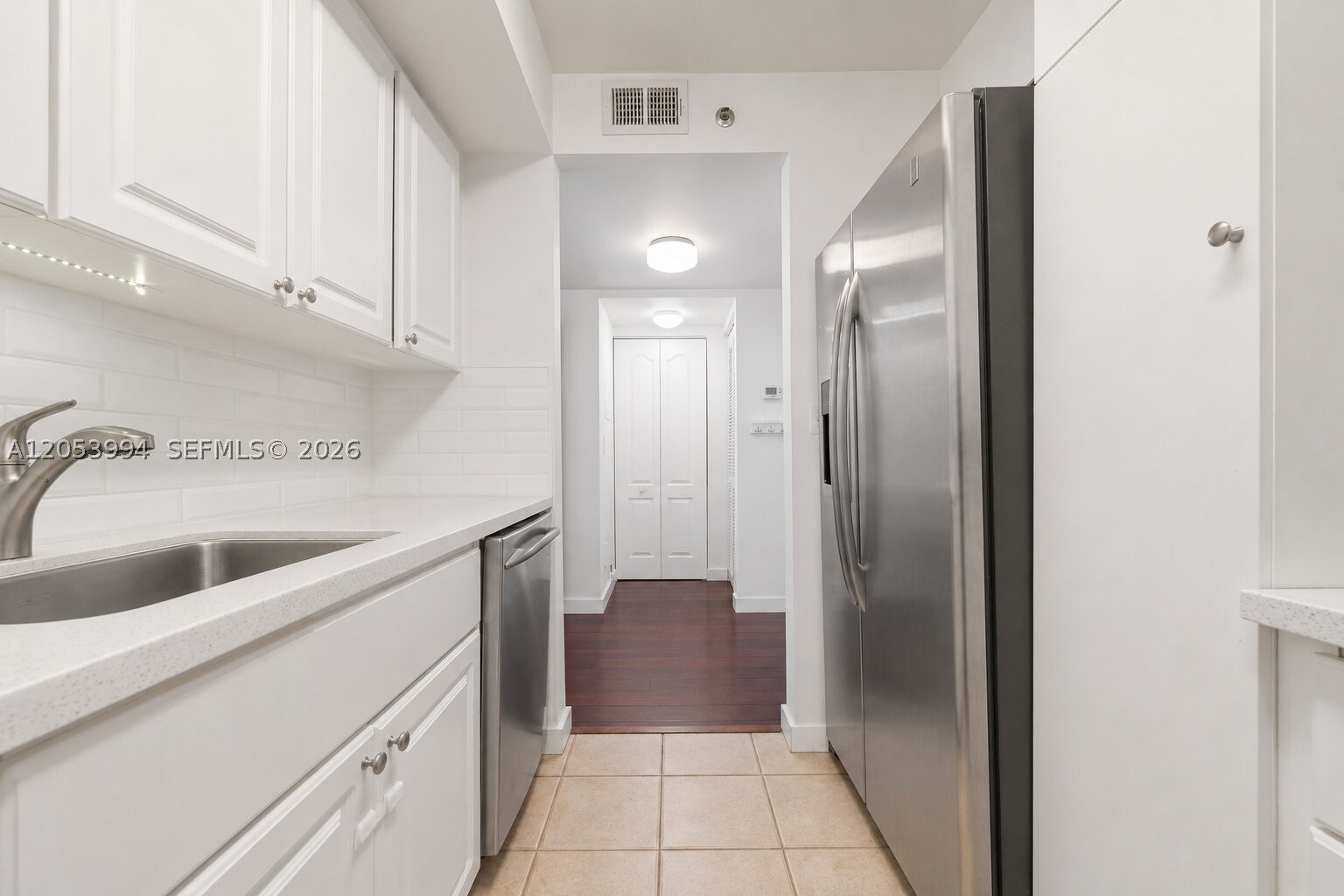 CAPOMAR CONDO - Residential