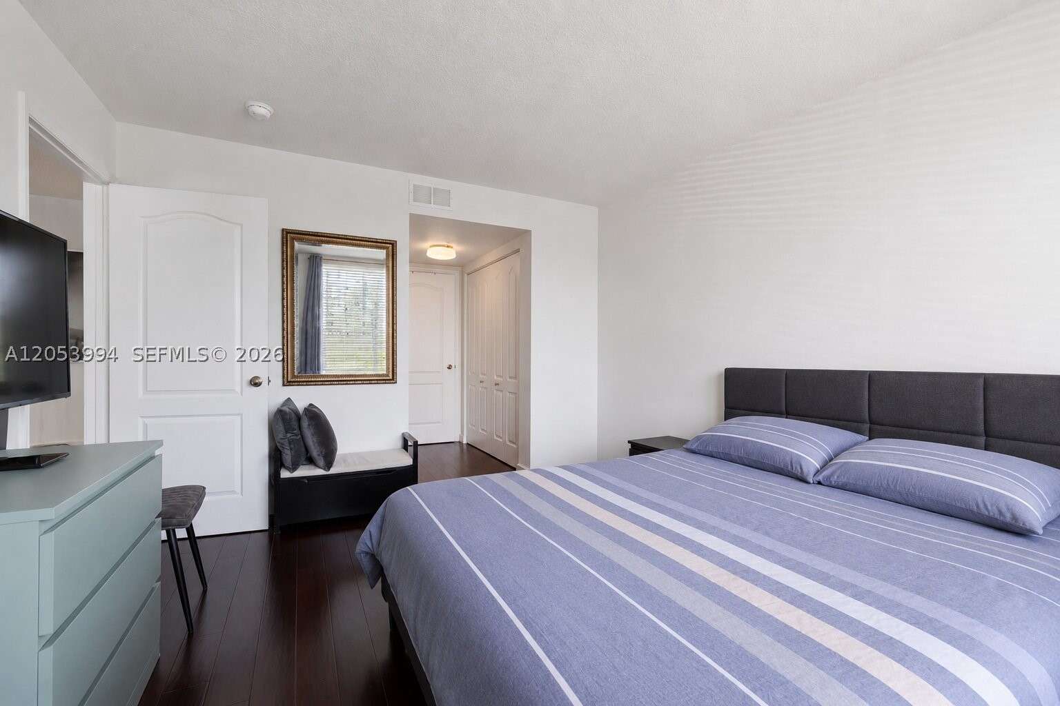 CAPOMAR CONDO - Residential