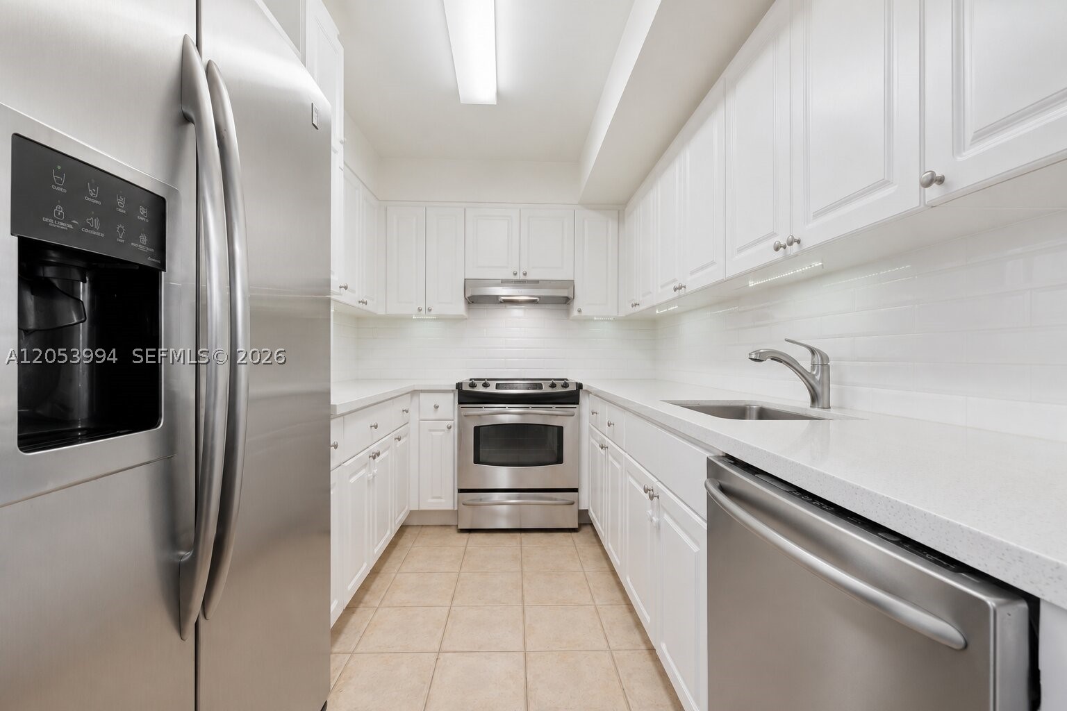 CAPOMAR CONDO - Residential
