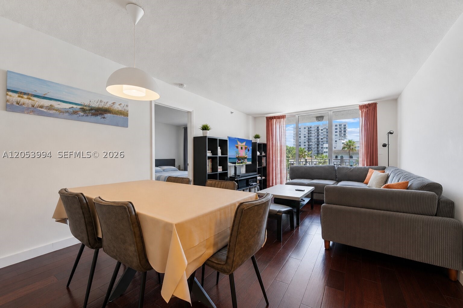 CAPOMAR CONDO - Residential