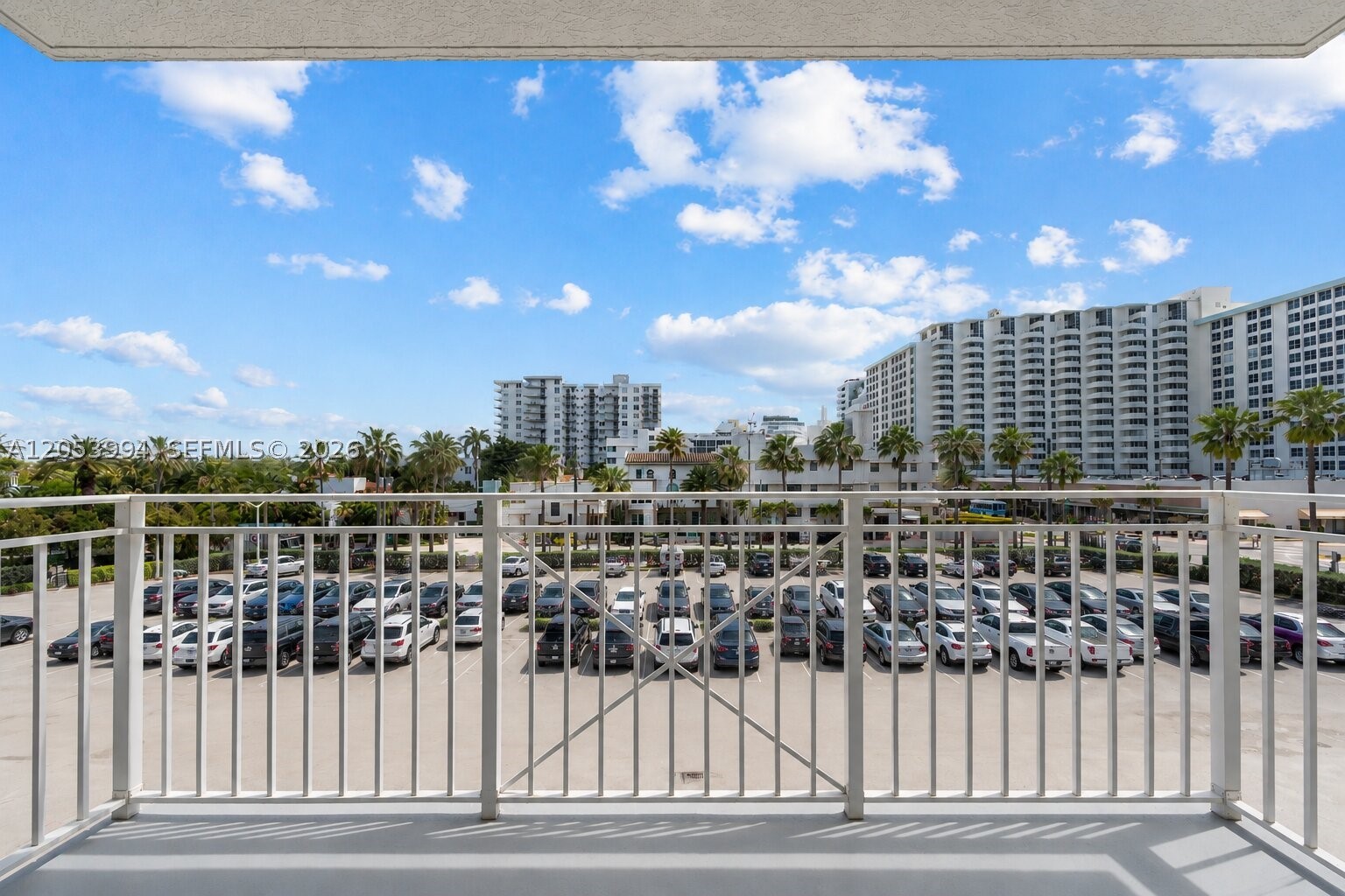 CAPOMAR CONDO - Residential