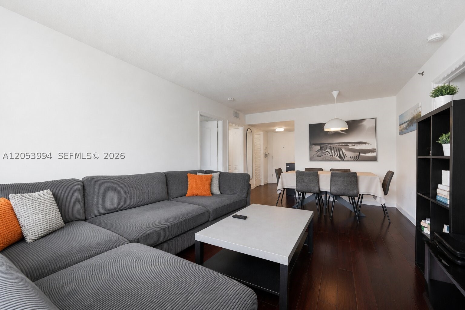 CAPOMAR CONDO - Residential