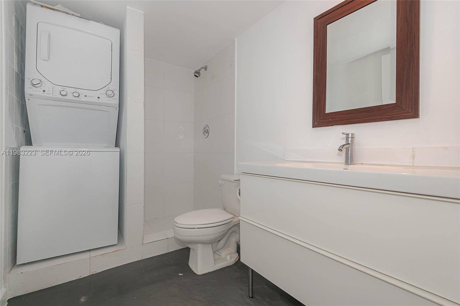 WEST BAY PLAZA CONDO - Residential